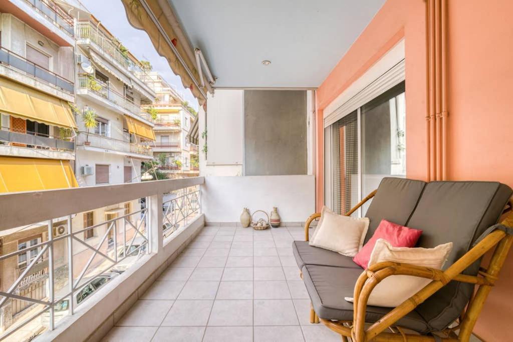 Spacious Family Flat Near Parthenon Free Parking Афины Экстерьер фото
