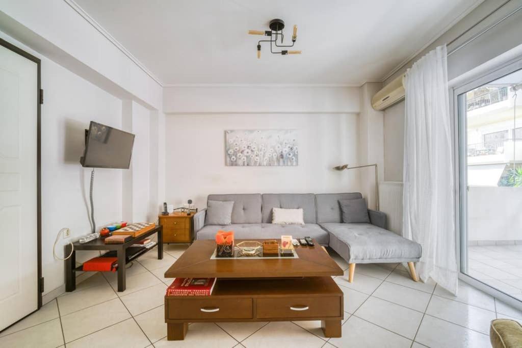 Spacious Family Flat Near Parthenon Free Parking Афины Экстерьер фото