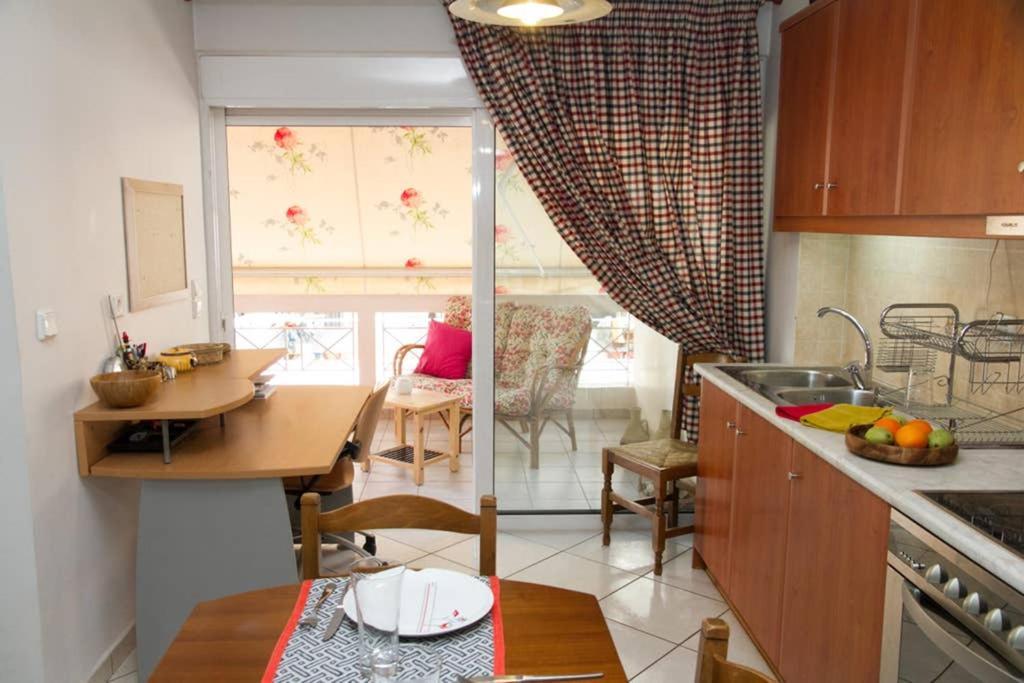 Spacious Family Flat Near Parthenon Free Parking Афины Экстерьер фото